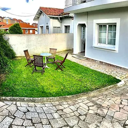 La Casita De El Montan Baja 4* Avilés